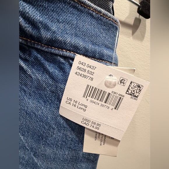 American Eagle 🦅 Ripped Low-Rise Ex-Boyfriend Jeans - Picture 11 of 11